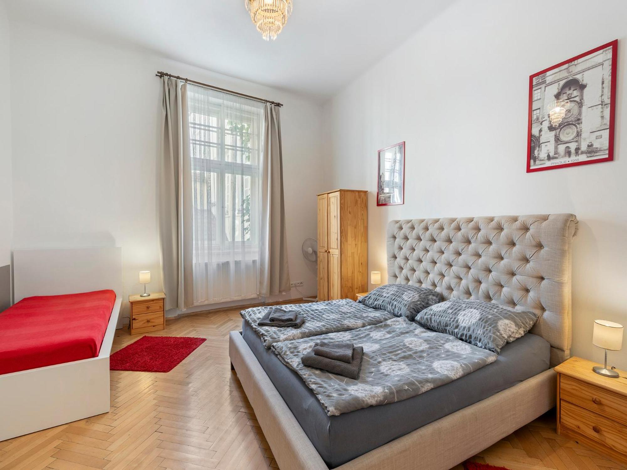 Old Town Home Prague Apartments - Just Steps From Old Town Square — Photos 3